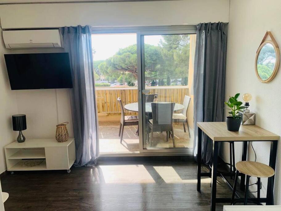 Apartment Port Confort Terrasse/parking Prive Hyeres